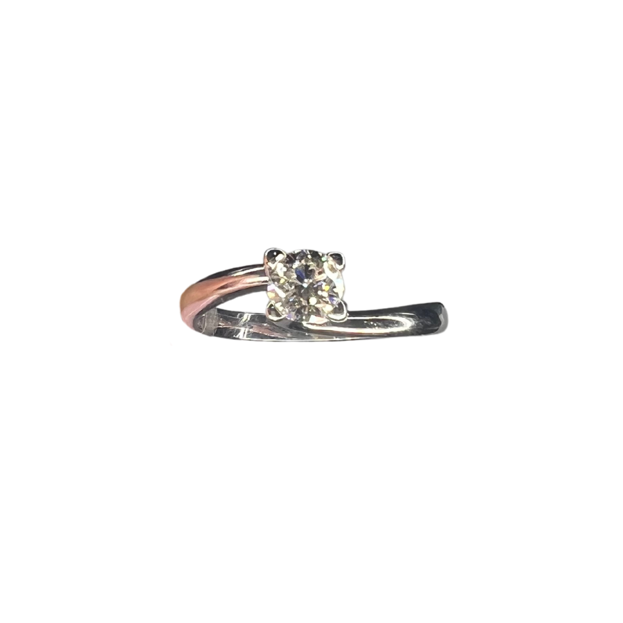 ANELLO SOLITARIO IN ORO BIANCO CON DIAMANTE 7E0