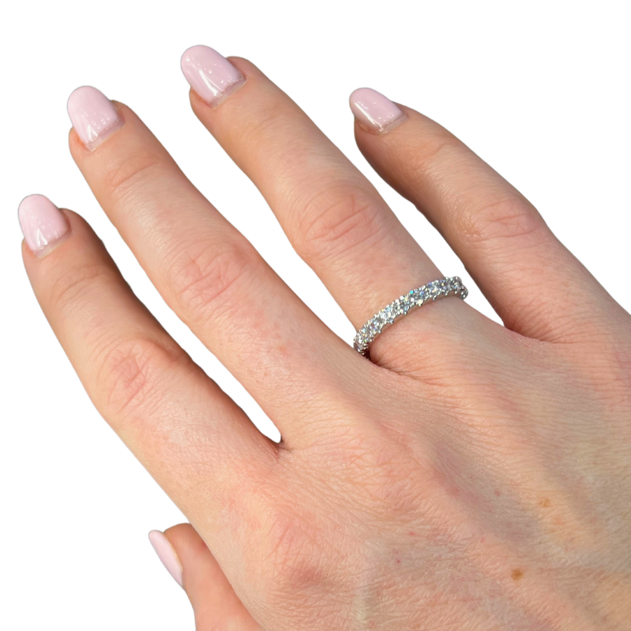 ANELLO VERETTA ETERNITY IN ORO BIANCO E ZIRCONI