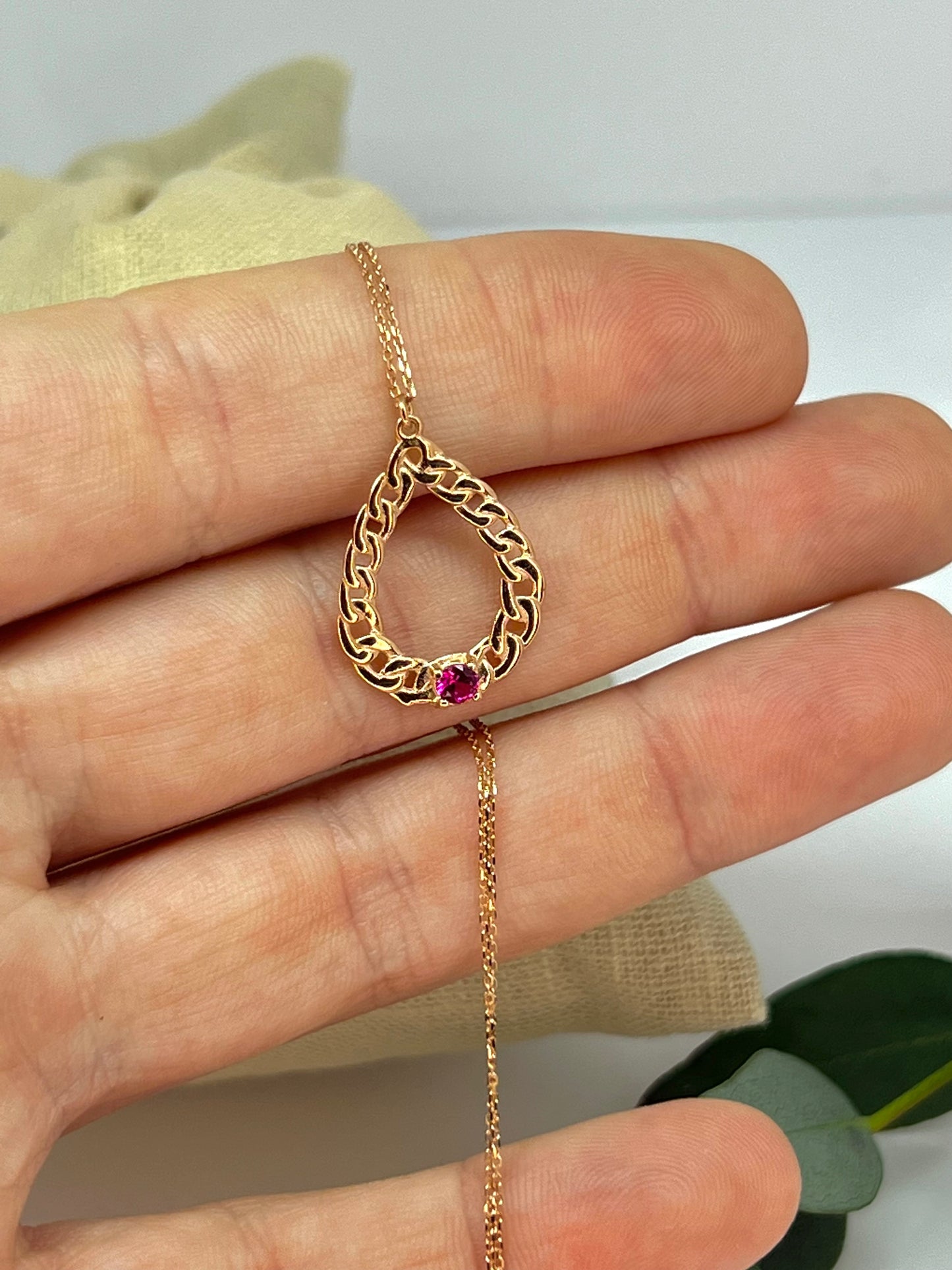 COLLANA IN ORO ROSA CON CIONDOLO A GOCCIA