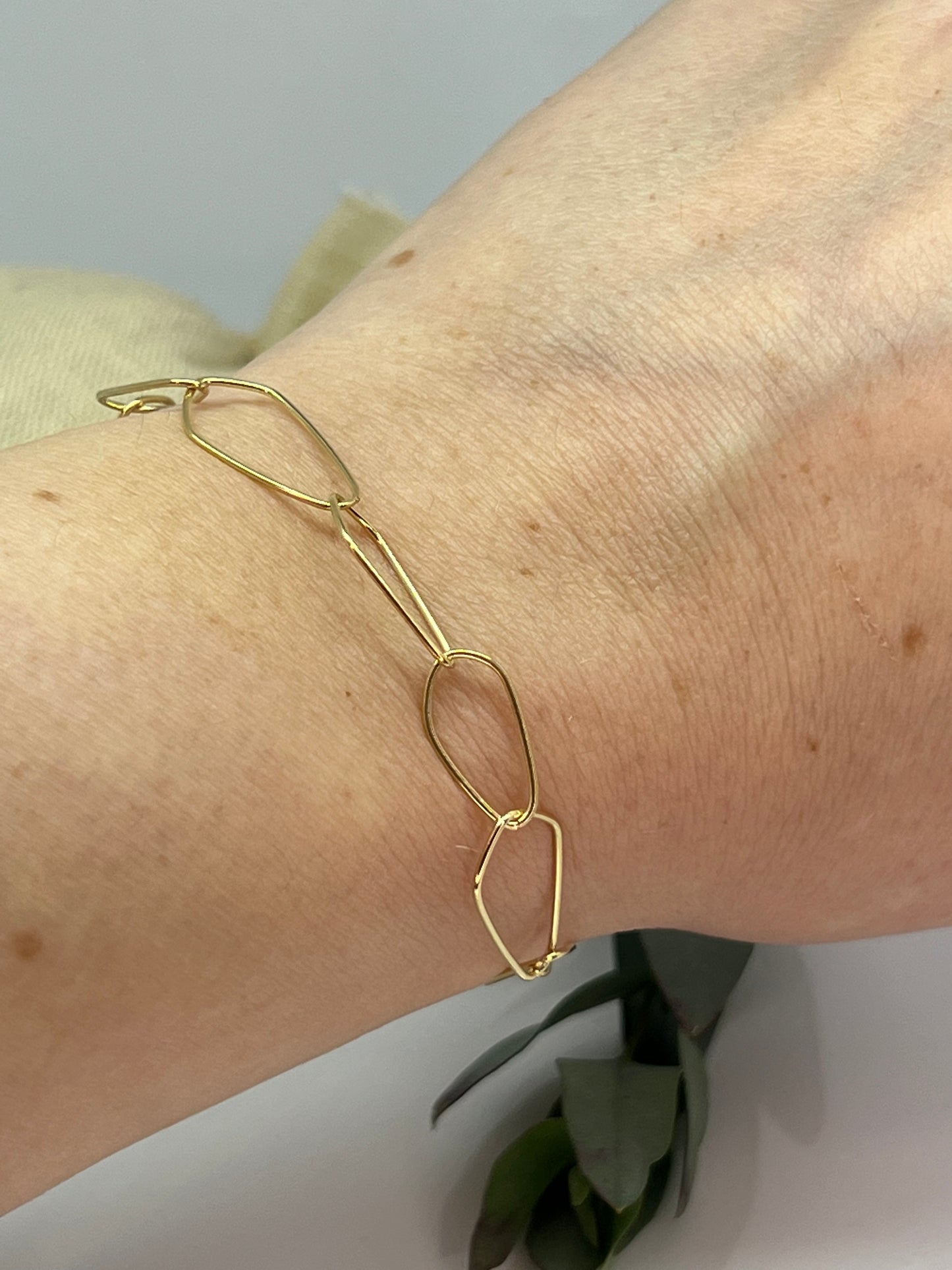 BRACCIALE A CATENA IN ORO GIALLO