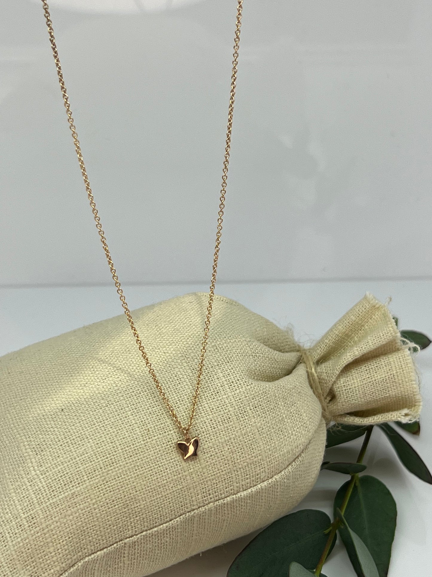 COLLANA IN ORO CON CIONDOLO