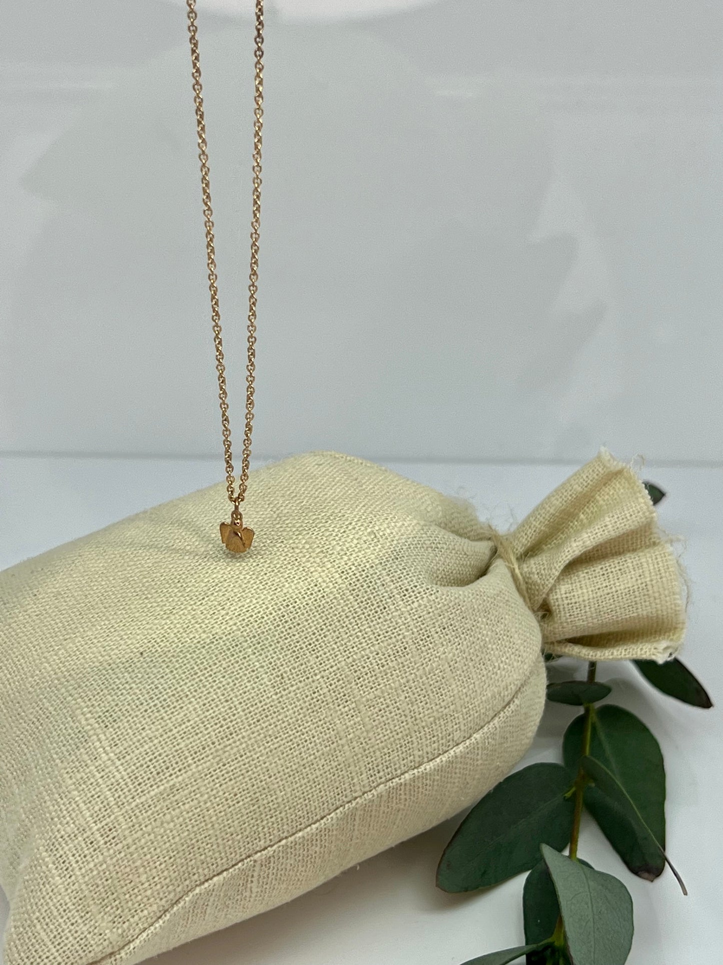 COLLANA IN ORO CON CIONDOLO