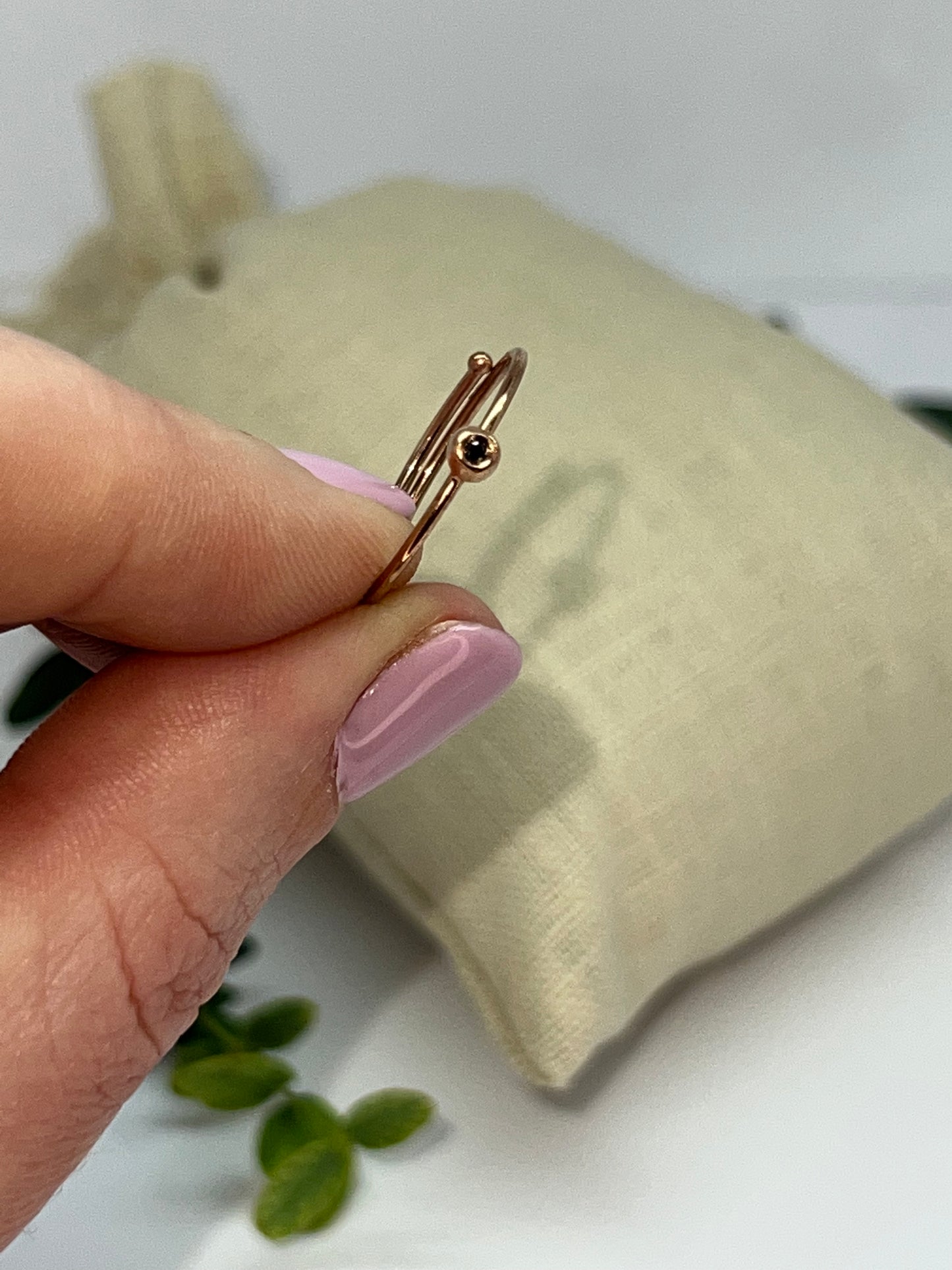 ANELLINO IN ORO CON ZIRCONCINO VERDE SCURO