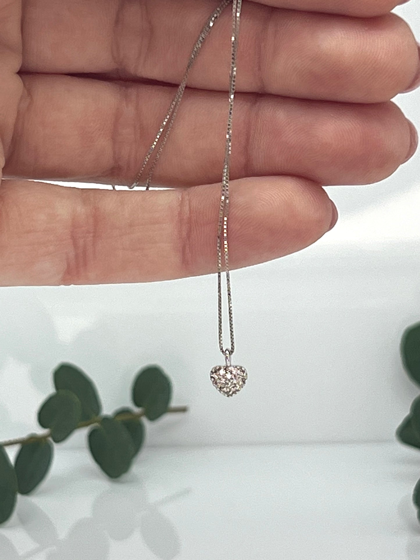 COLLANA CON CIONDOLO A CUORE DI DIAMANTI