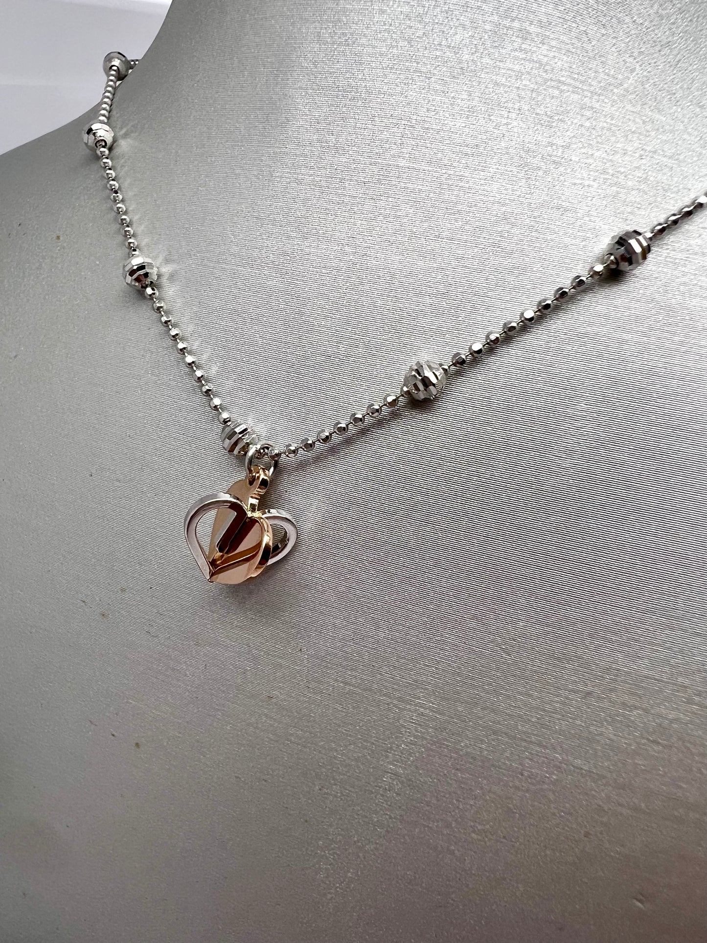COLLANA IN ARGENTO AMORE 1