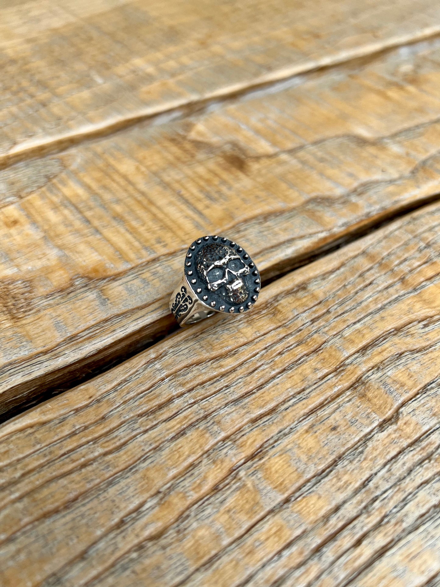 ANELLO IN ARGENTO SKULL