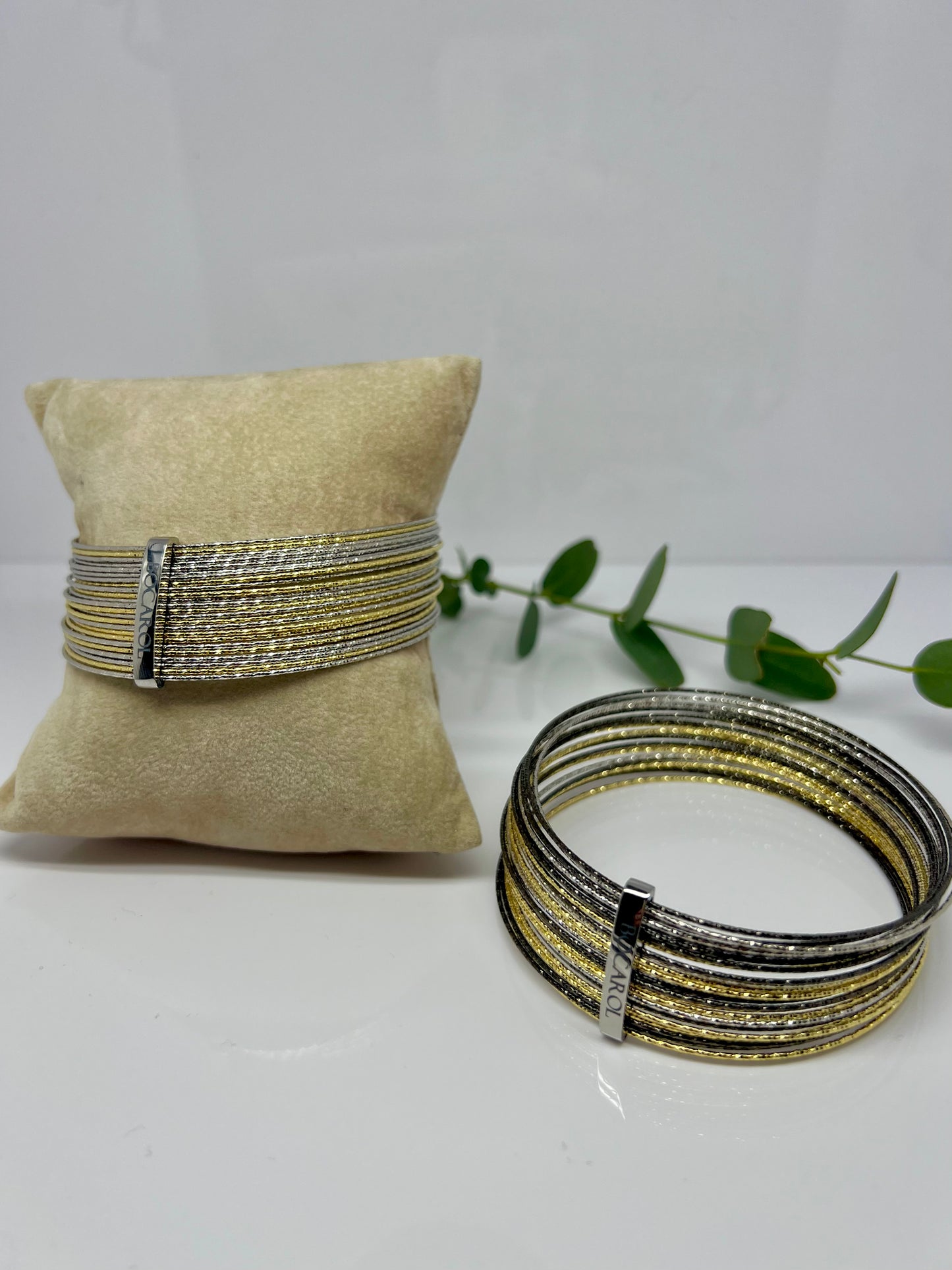 BRACCIALE A FILI RIGIDI