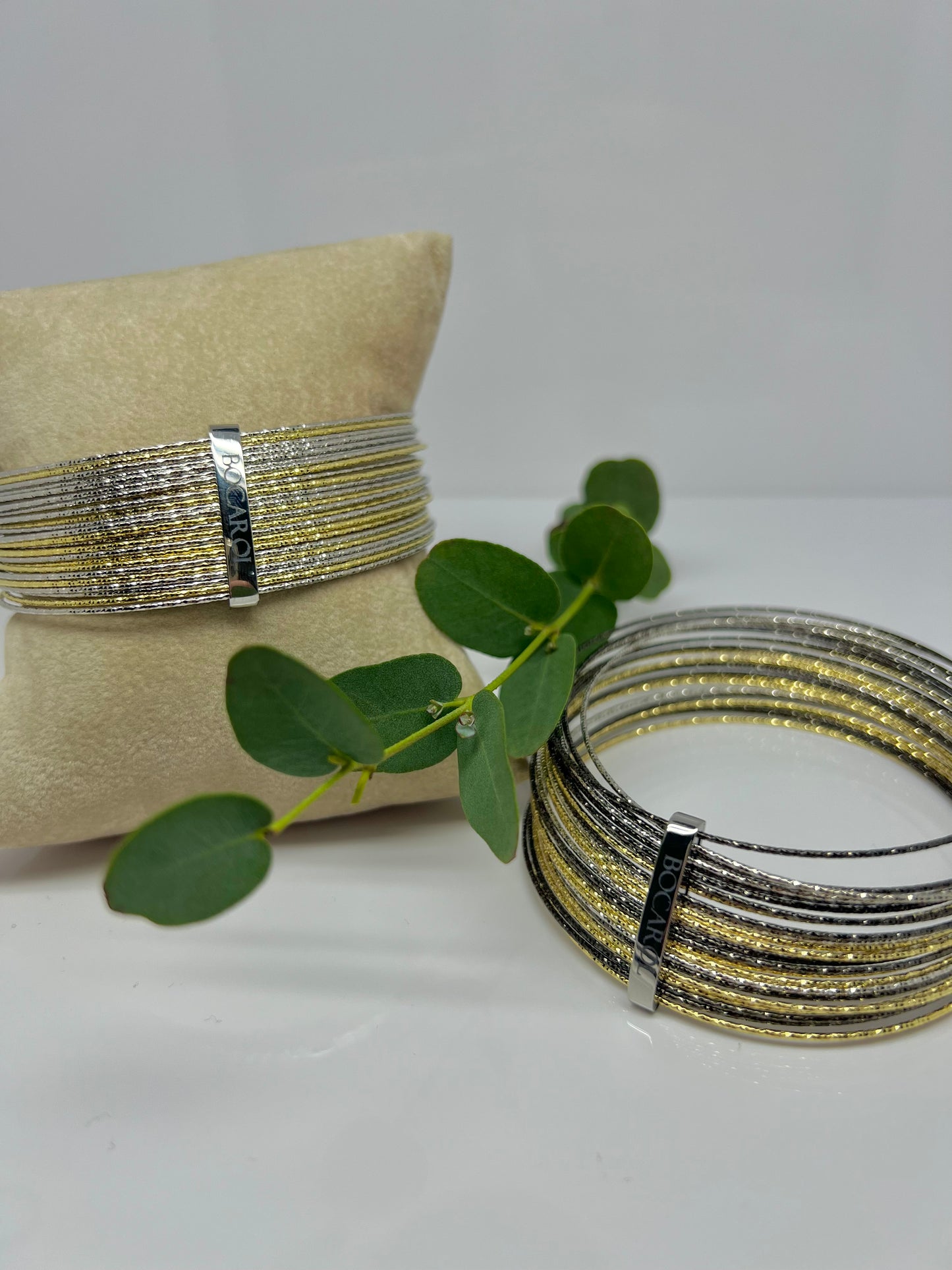 BRACCIALE A FILI RIGIDI
